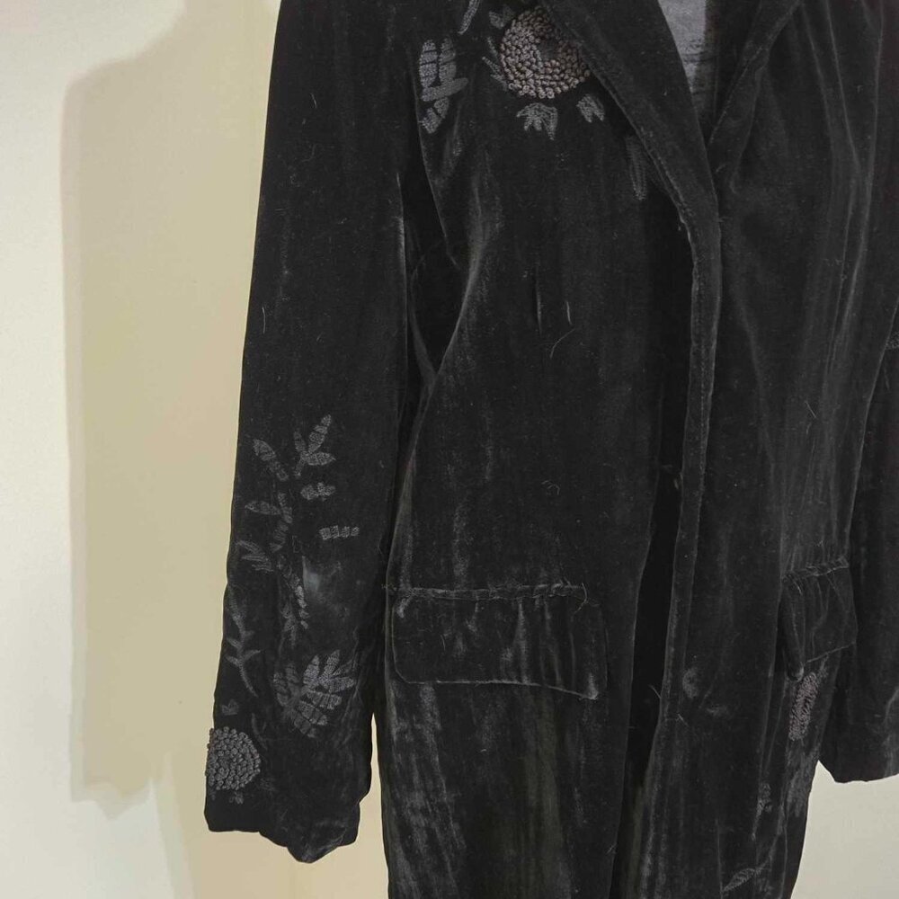 Chico's Black Floral Velvet Jacket Chico's Size 1 / US Size Medium
